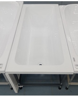 КАСПИЙ 1700*750 Ванна акриловая на раме + панель "ПОСЕЙДОН 34"